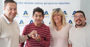Ir a La asociación madrileña Afanias recibe las llaves de su primera vivienda en comunidad